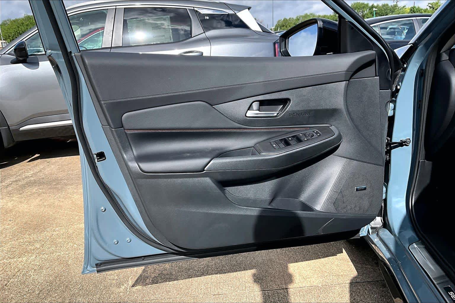 New 2026 Nissan Sentra SR w/ SR Premium Package FWD image 16