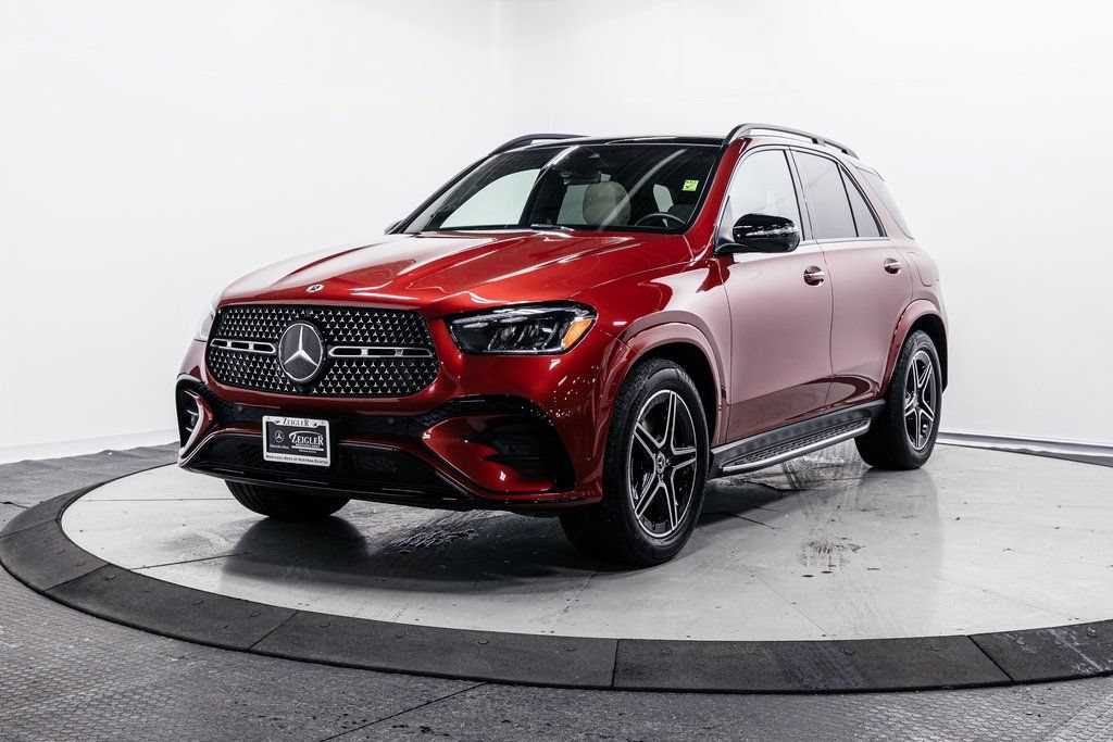 Used 2025 Mercedes-Benz GLE 450e 4MATIC w/ AMG Line Exterior image 3