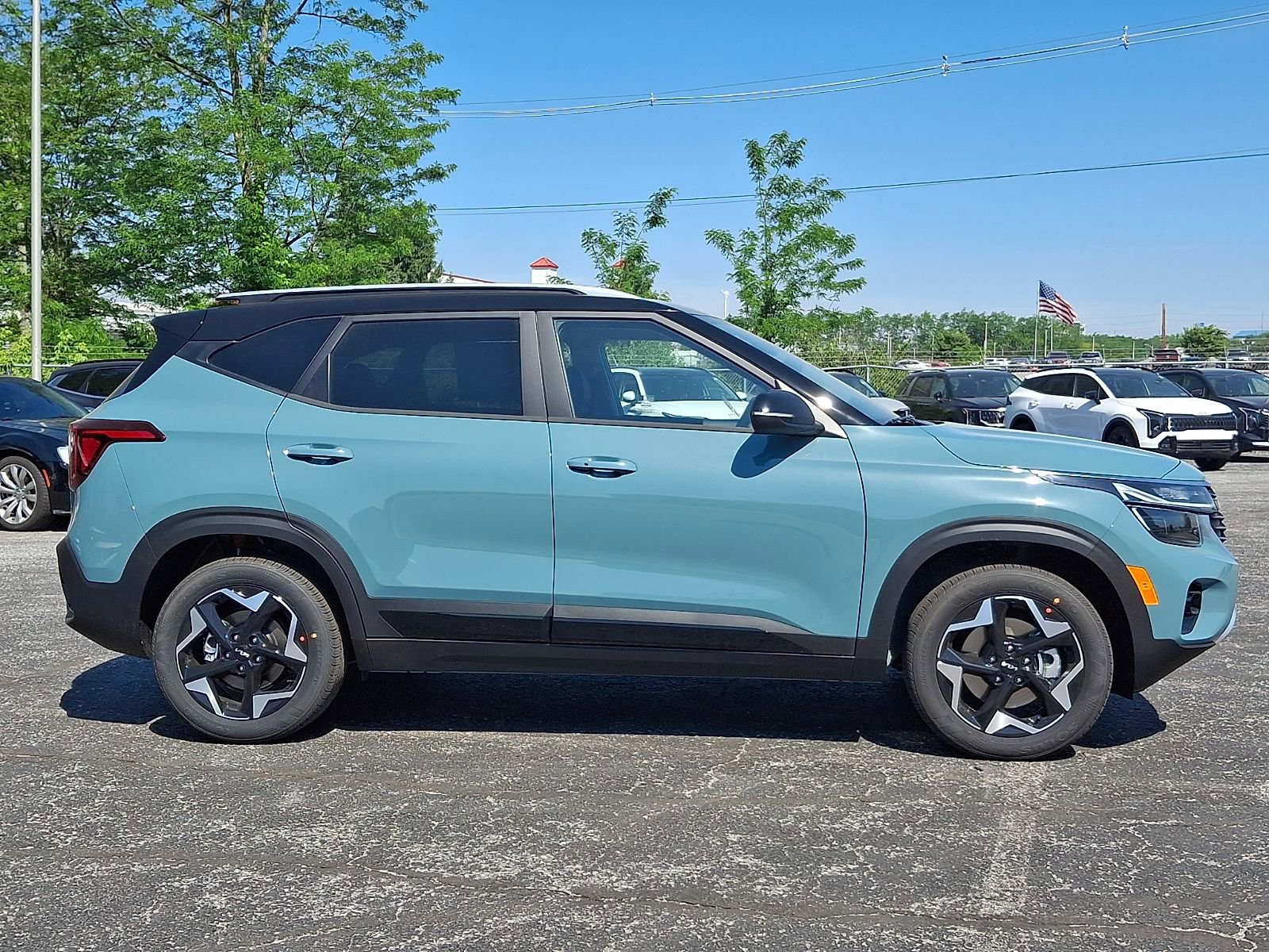 New 2026 Kia Seltos S AWD/4WD image 8