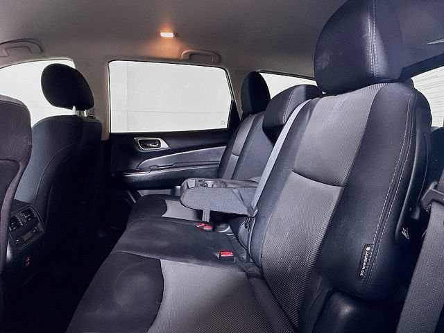 Used 2018 Nissan Pathfinder SV AWD/4WD image 20