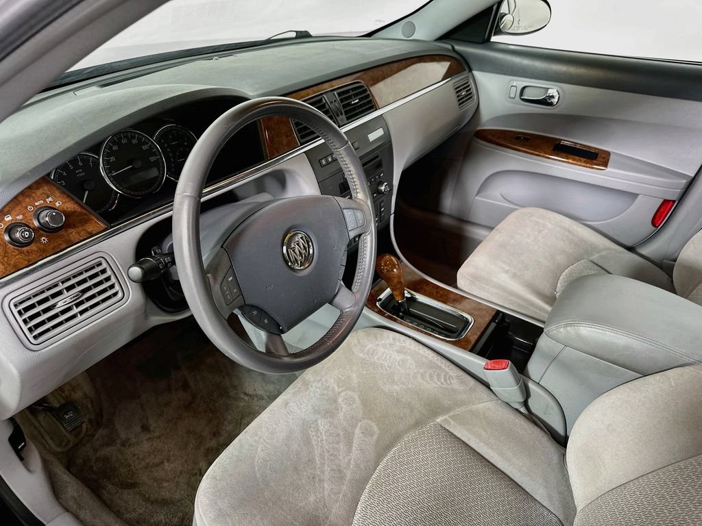 Used 2005 Buick LaCrosse CX w/ Silver Convenience Package FWD image 10