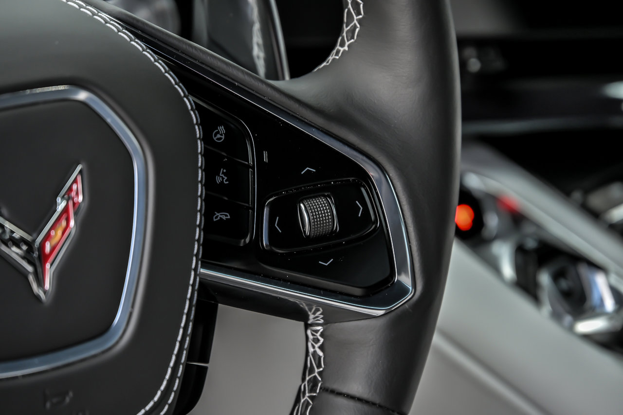 Used 2025 Chevrolet Corvette Stingray Preferred Cpe w/ Stealth Interior Trim Package RWD image 31