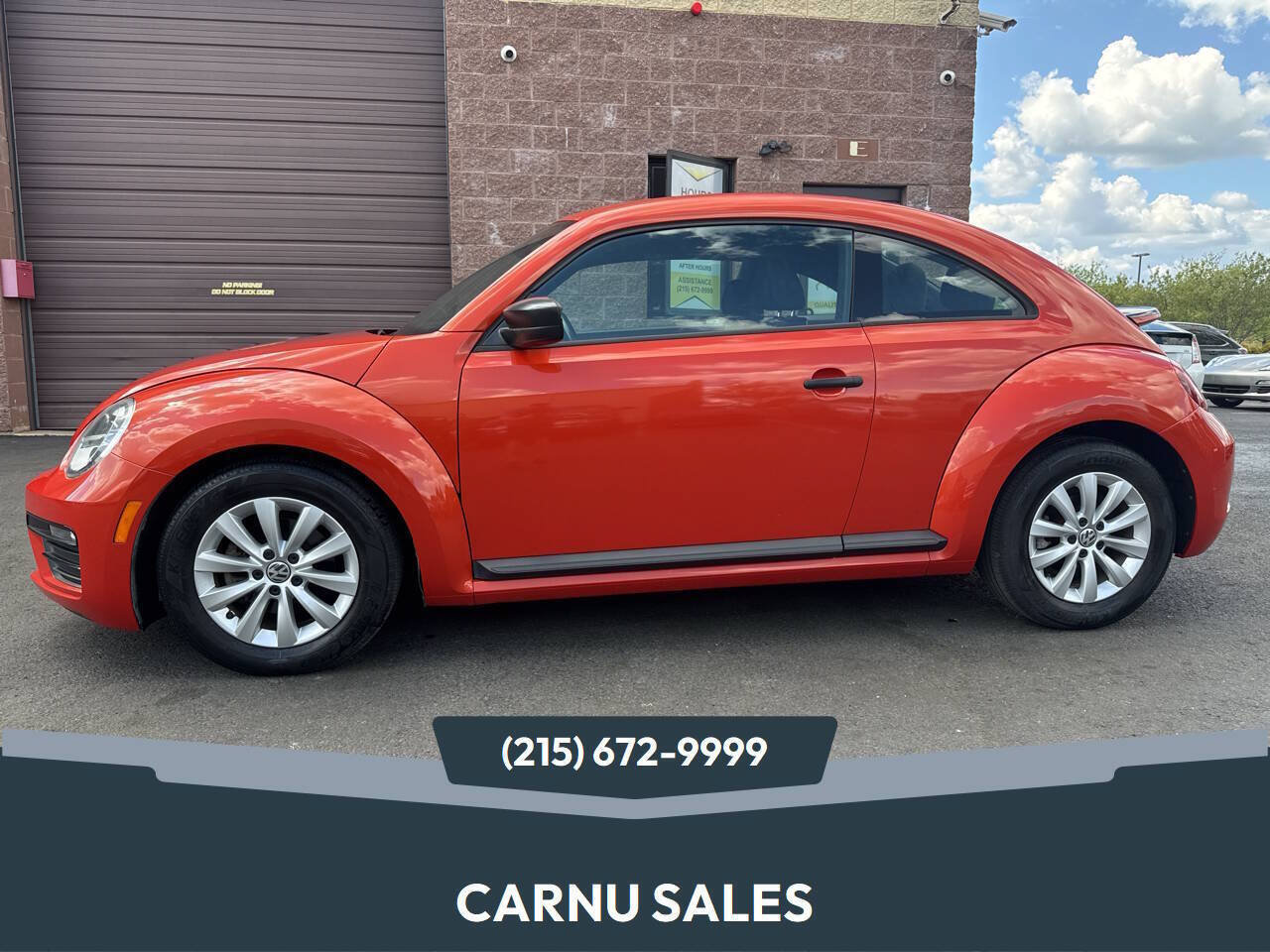Used 2017 Volkswagen Beetle 1.8T Classic FWD image 1