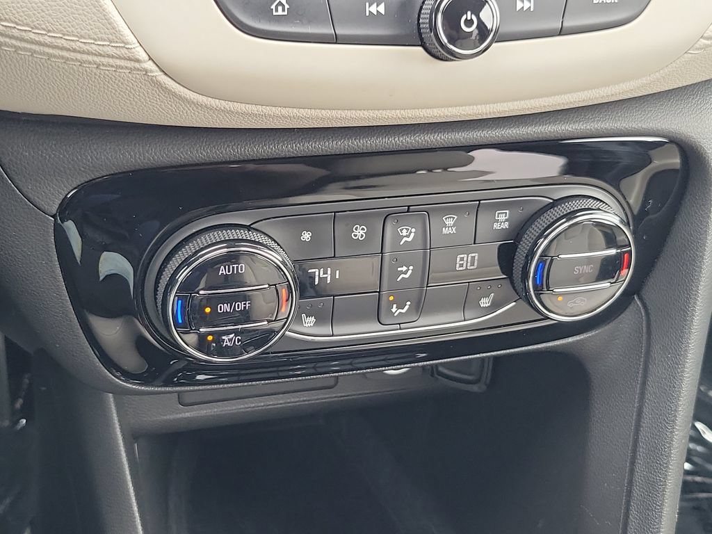 Used 2021 Buick Encore GX Select FWD image 29