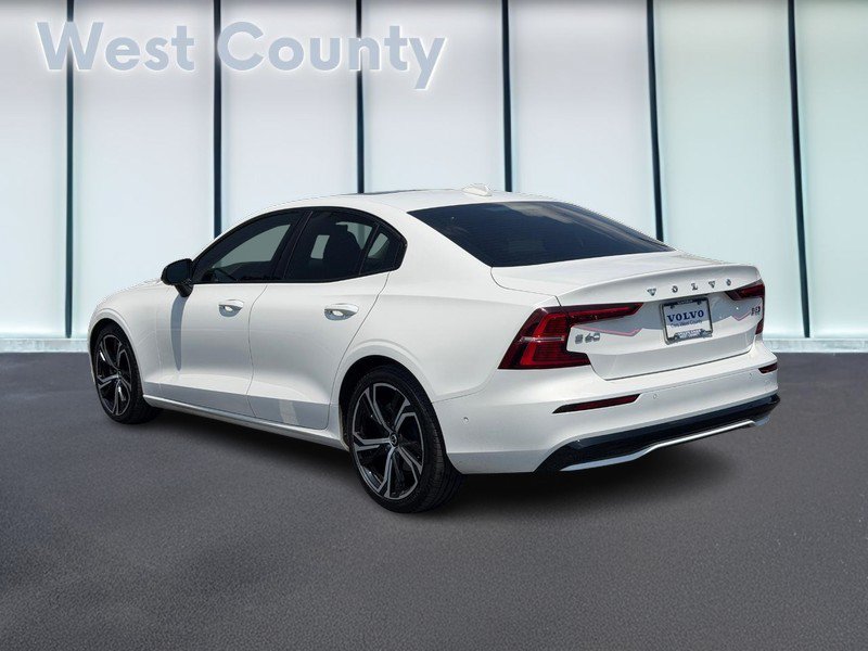 Used 2024 Volvo S60 B5 Plus AWD/4WD image 7