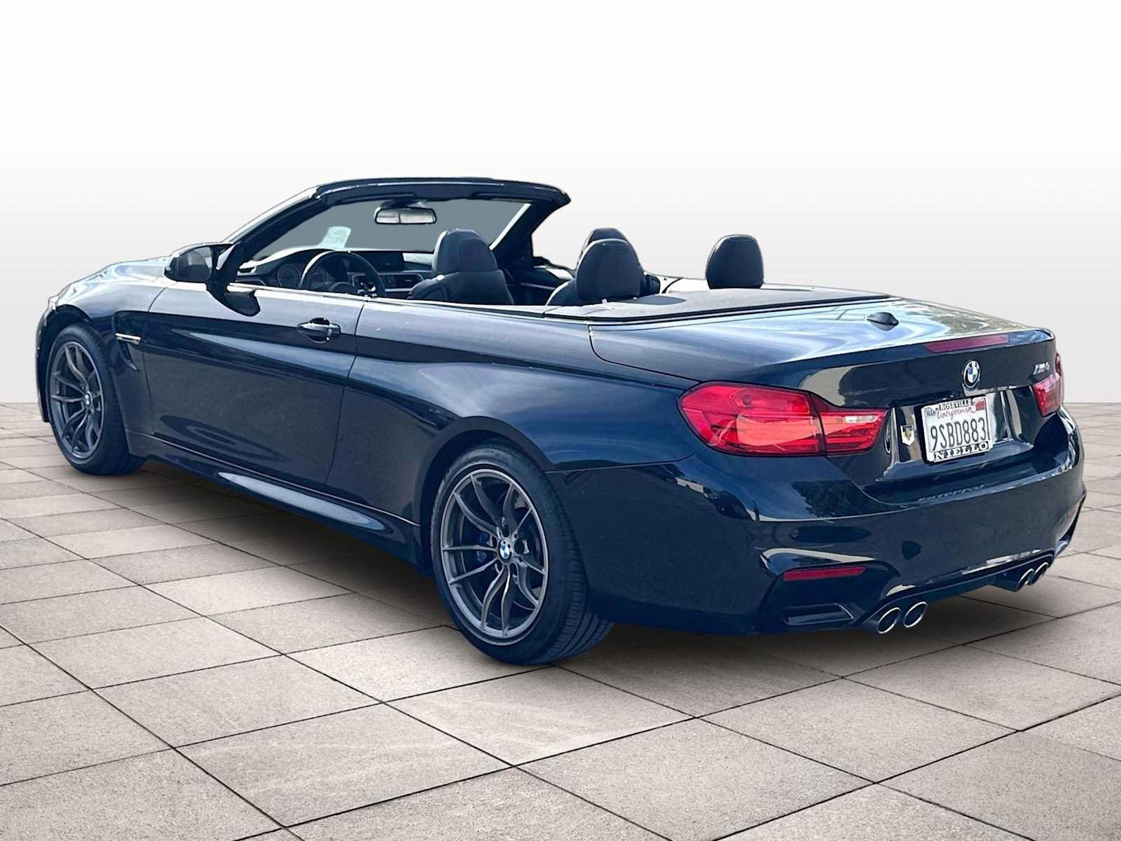 Used 2017 BMW M4 Convertible RWD image 13