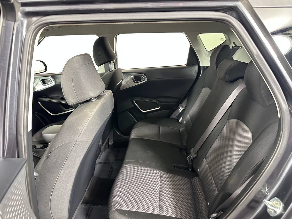 Used 2022 Kia Soul LX w/ Technology Package FWD image 17