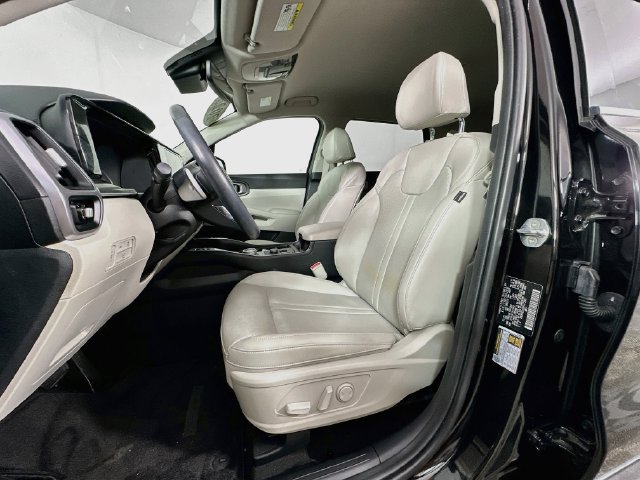 Used 2023 Kia Sorento EX AWD/4WD image 19