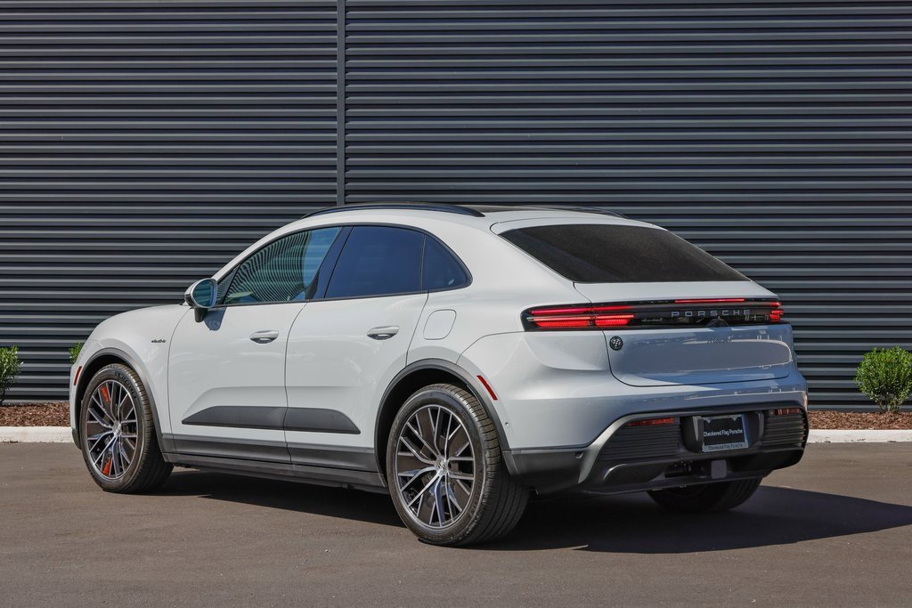 New 2025 Porsche Macan Electric image 3