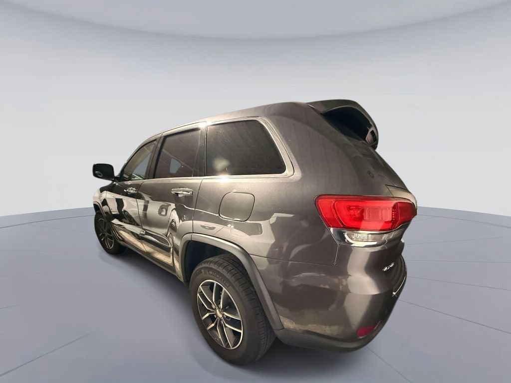 Used 2017 Jeep Grand Cherokee Limited w/ Luxury Group II AWD/4WD image 3