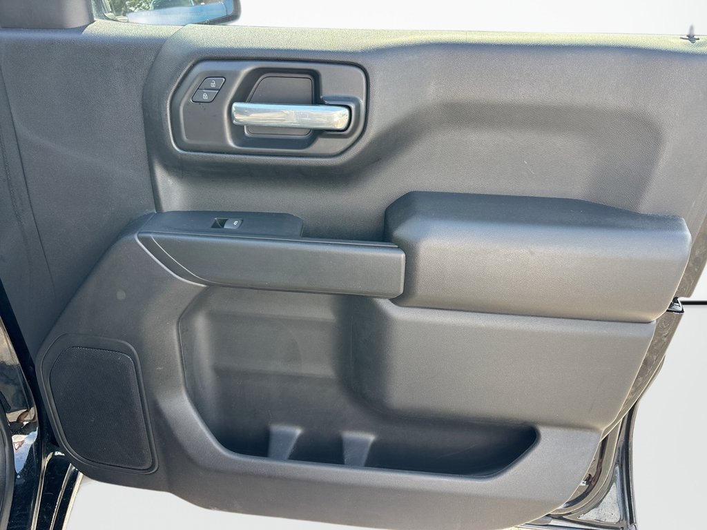 Used 2022 Chevrolet Silverado 1500 Custom AWD/4WD image 15