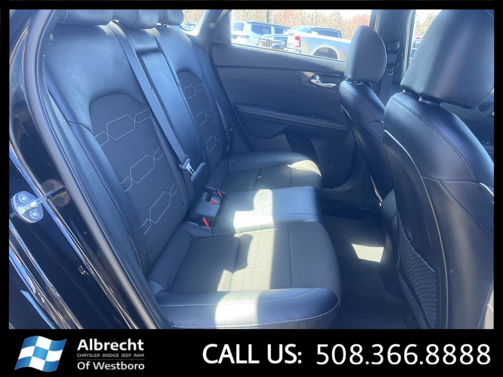 Used 2023 Kia Forte GT-Line w/ GT-Line Premium Package image 17