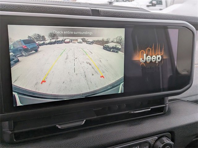 Used 2024 Jeep Wrangler Unlimited w/ Convenience Group image 21