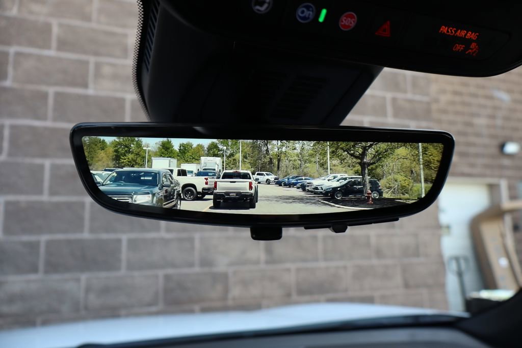 New 2026 Chevrolet Equinox LT w/ Midnight Edition AWD/4WD image 26