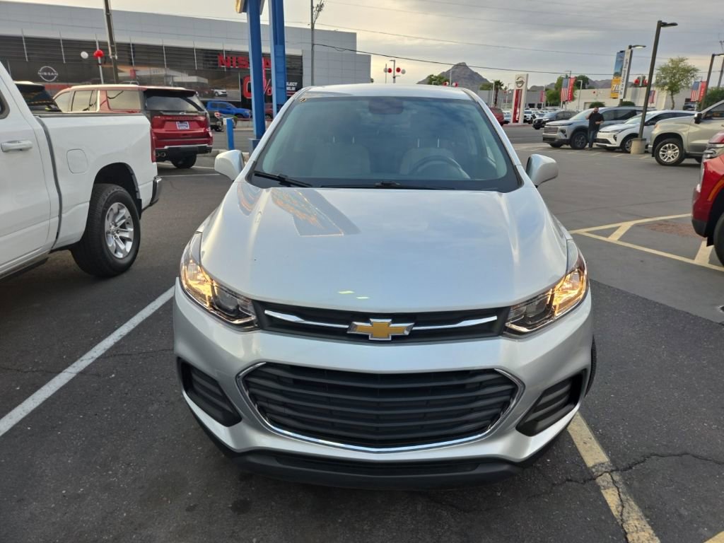 Used 2021 Chevrolet Trax LS w/ Tint and Cruise Package image 2
