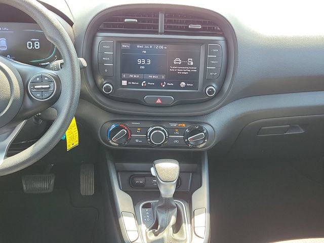 Used 2024 Kia Soul LX w/ Option Group 015 FWD image 19