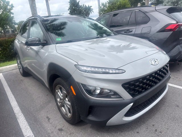 Used 2023 Hyundai Kona SEL FWD image 4