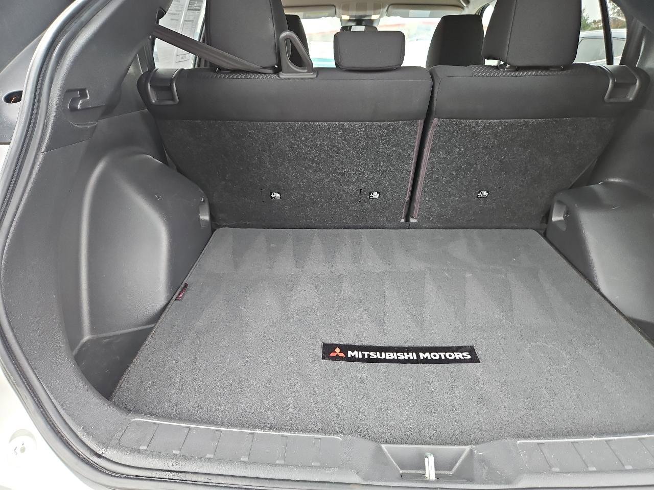 Used 2022 Mitsubishi Eclipse Cross ES image 34