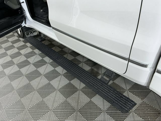 Used 2021 RAM 1500 Limited AWD/4WD image 11