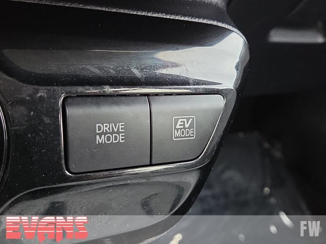 Certified 2022 Toyota Prius Limited w/ Premium Convenience Package FWD image 11