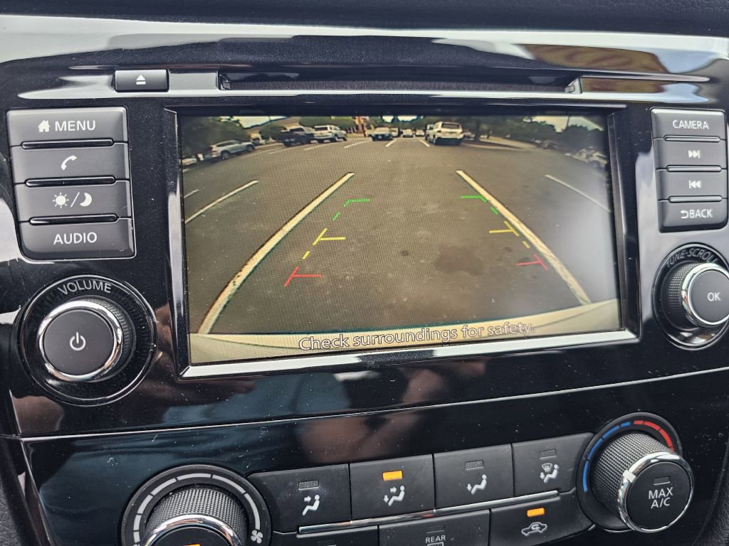 Used 2020 Nissan Rogue S image 17