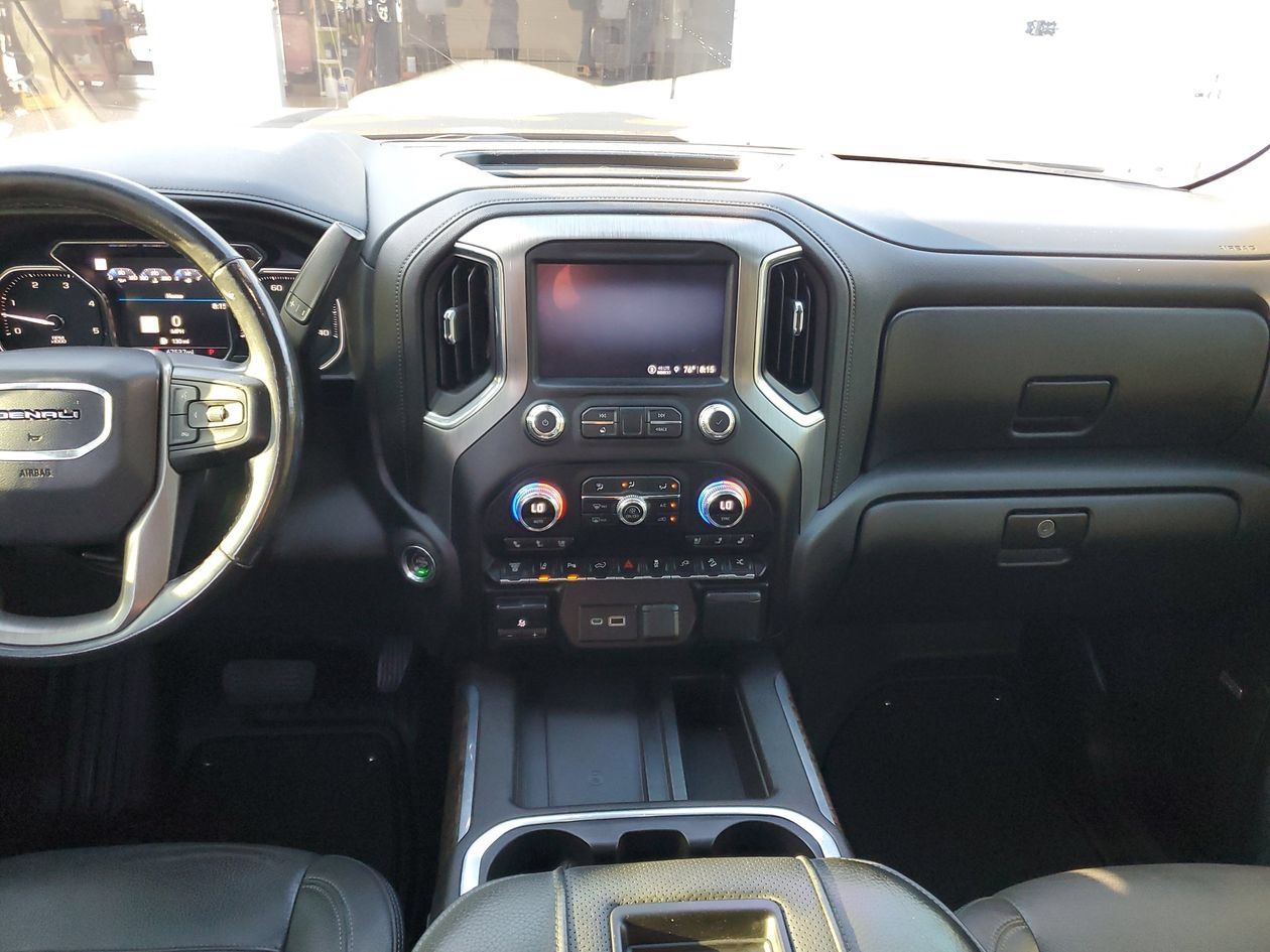 Used 2021 GMC Sierra 2500 Denali w/ Denali Black Diamond Edition AWD/4WD image 14