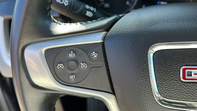 Used 2020 GMC Terrain SLE w/ Driver Convenience Package image 11