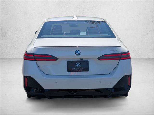 Used 2026 BMW 530i w/ M Sport Package RWD image 9