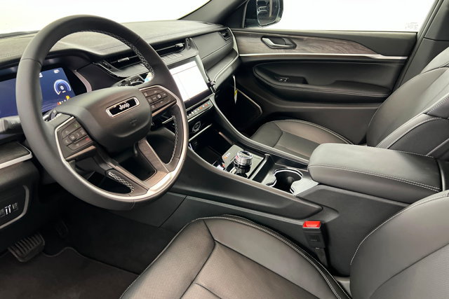 New 2026 Jeep Grand Cherokee Limited AWD/4WD image 16