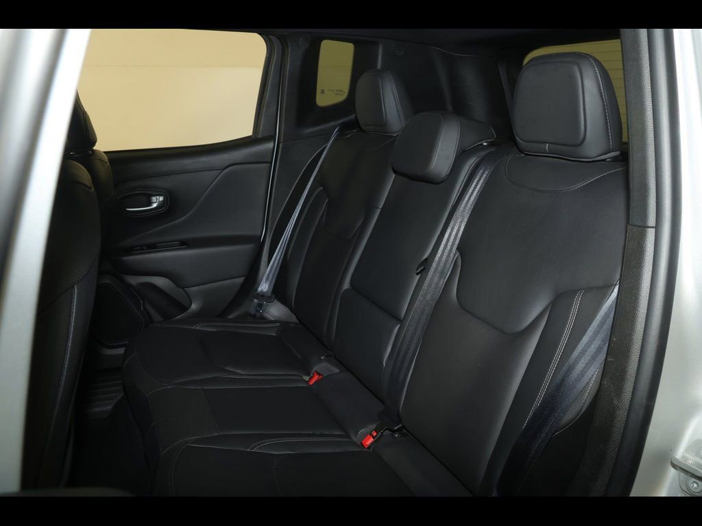 Used 2020 Jeep Renegade Altitude image 18