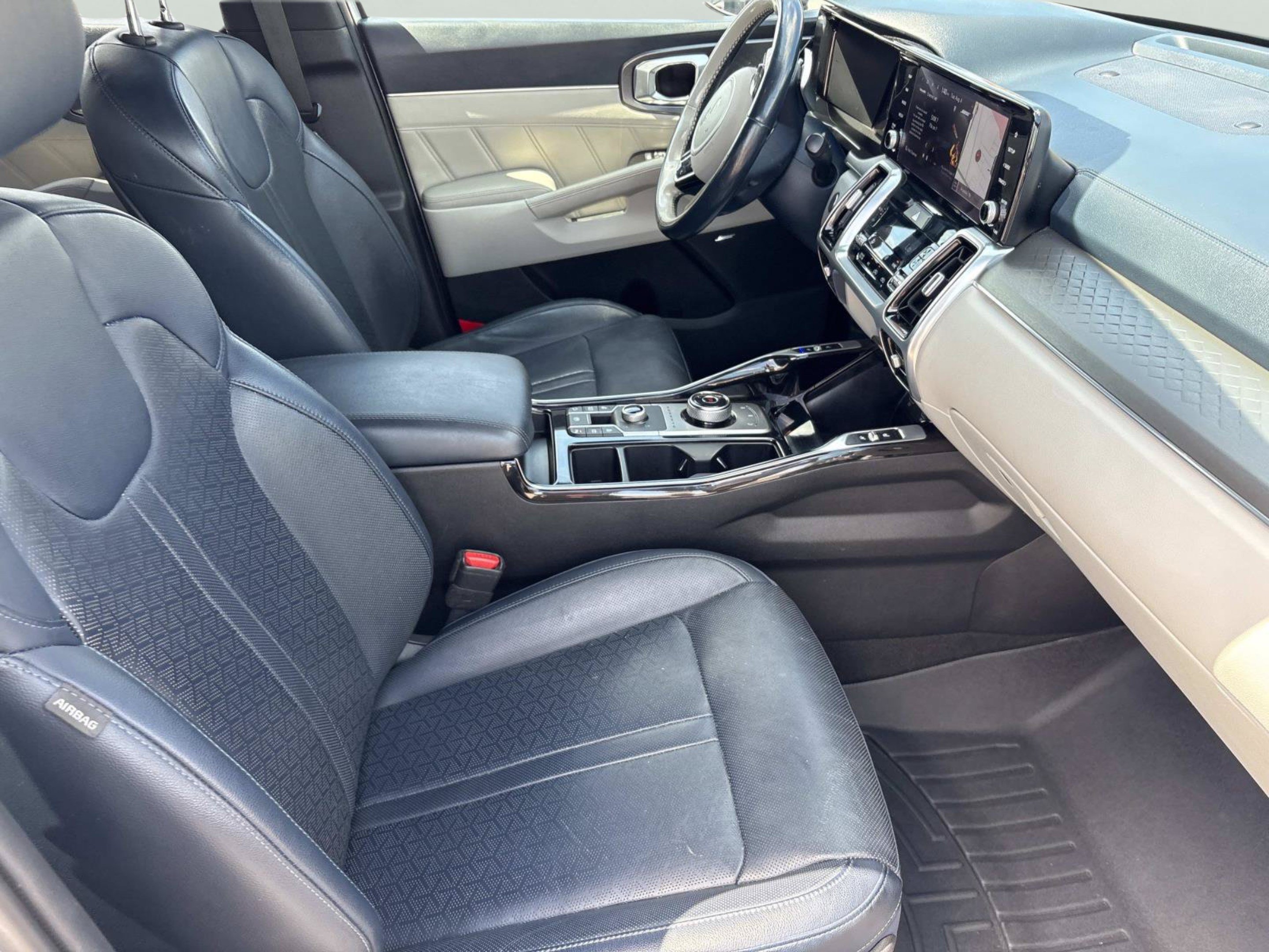 Used 2022 Kia Sorento SX Prestige AWD/4WD image 20