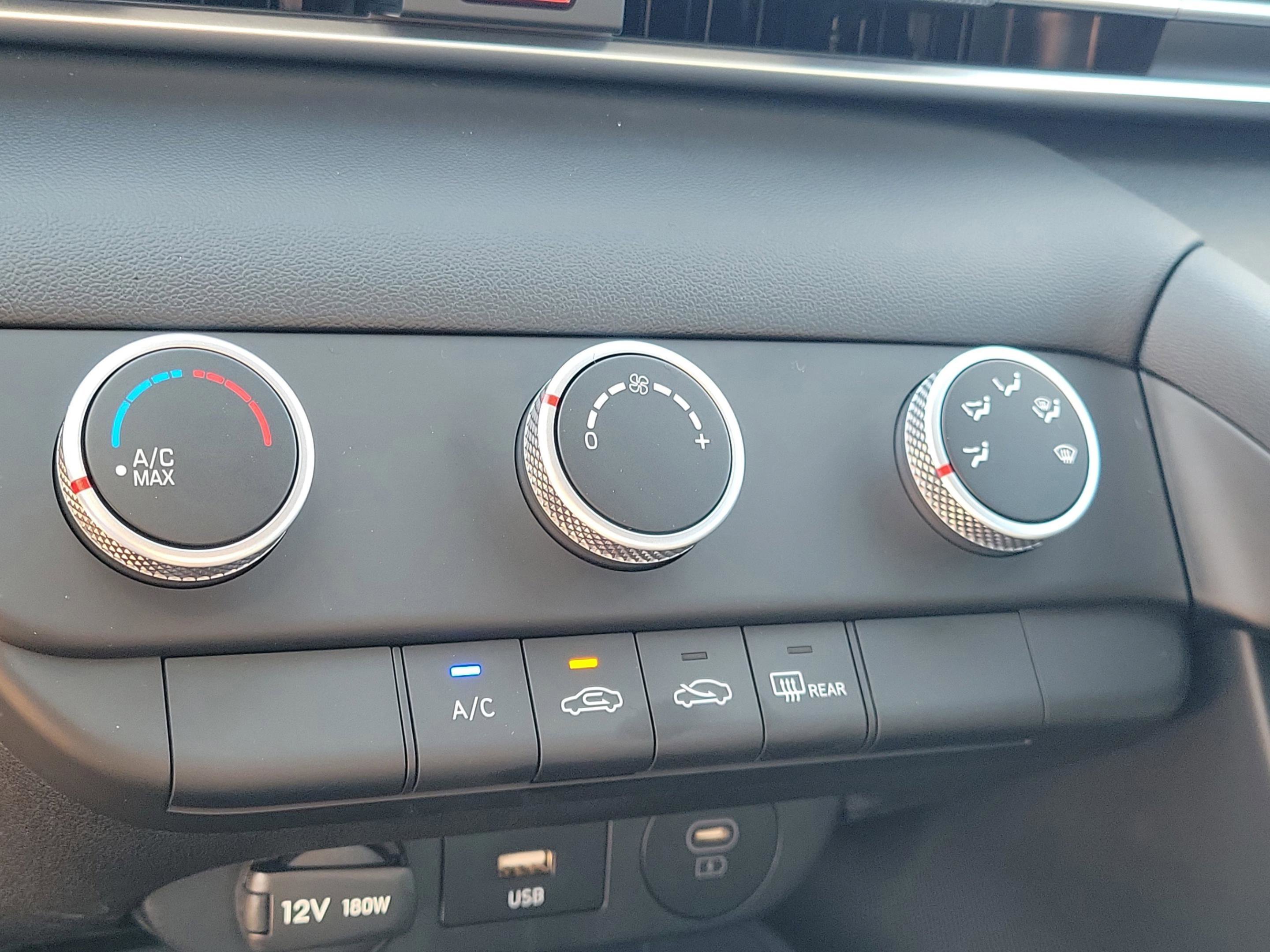 New 2026 Hyundai Elantra SE image 20