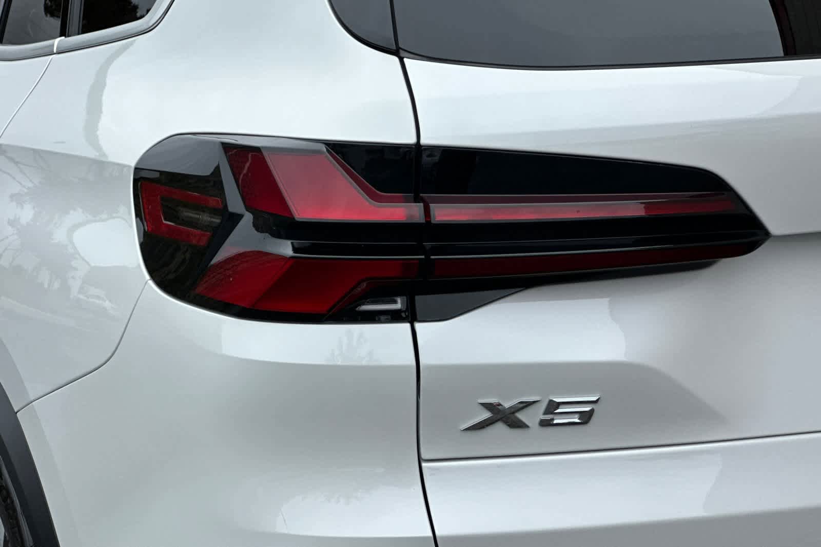 Used 2025 BMW X5 xDrive50e image 31