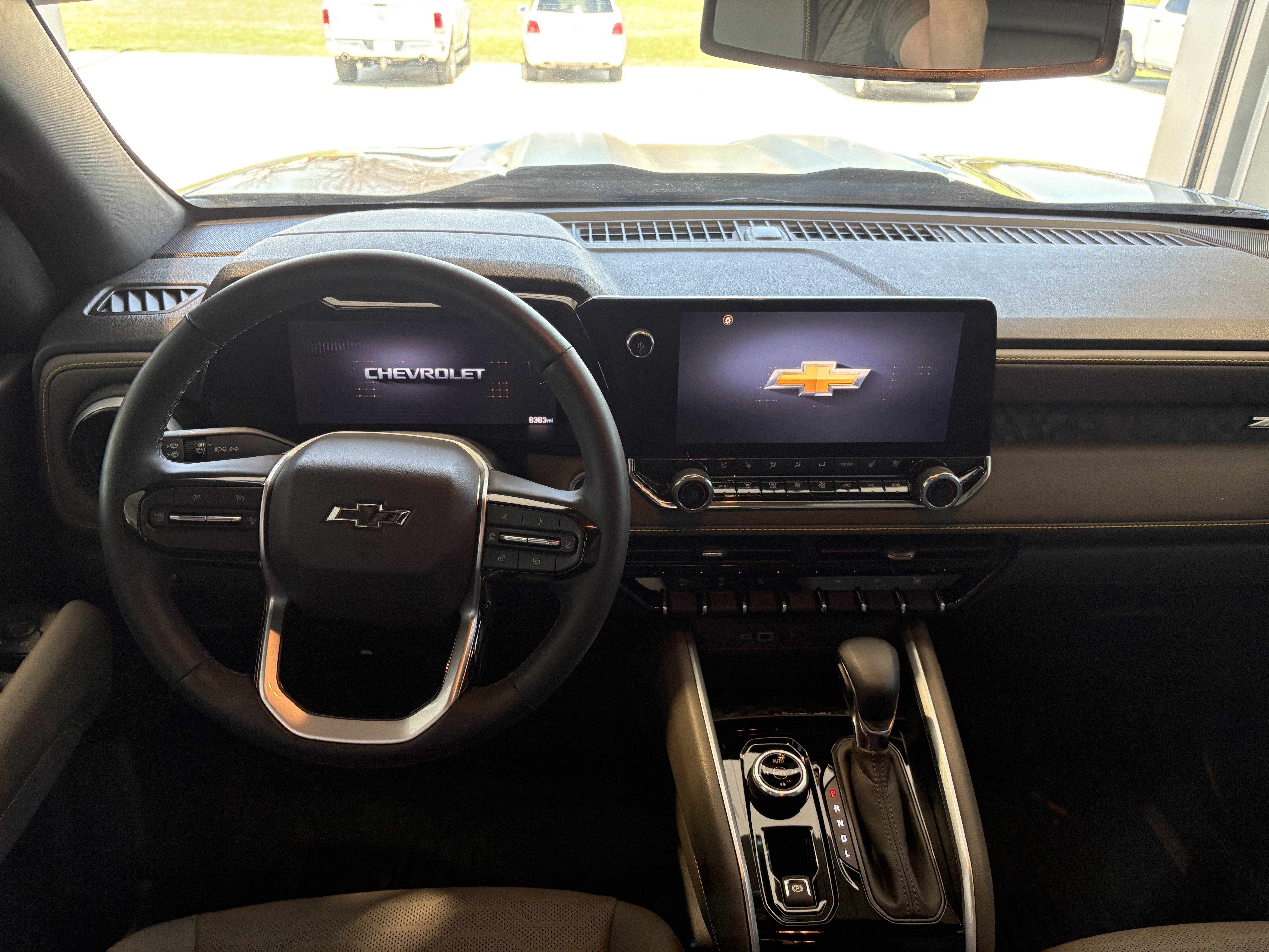 Used 2024 Chevrolet Colorado ZR2 w/ ZR2 Convenience Package III image 11