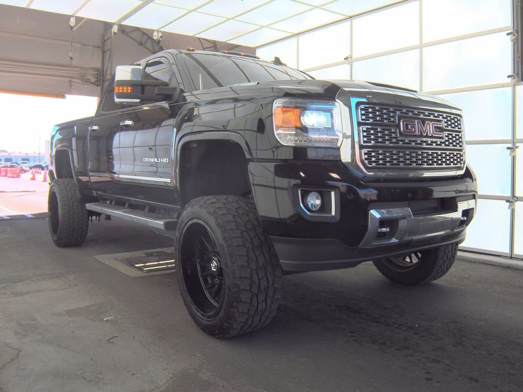 Used 2018 GMC Sierra 2500 Denali w/ Duramax Plus Package image 1
