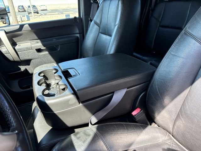 Used 2011 Chevrolet Silverado 3500 LT w/ Interior Plus Package AWD/4WD image 30