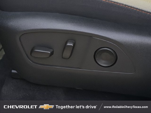 Used 2026 Chevrolet Traverse LT w/ Driver Confidence Package FWD image 29