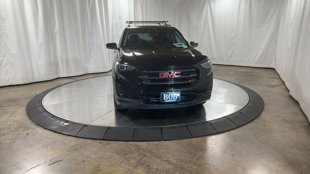 Used 2021 GMC Terrain SLE w/ Elevation Edition image 4