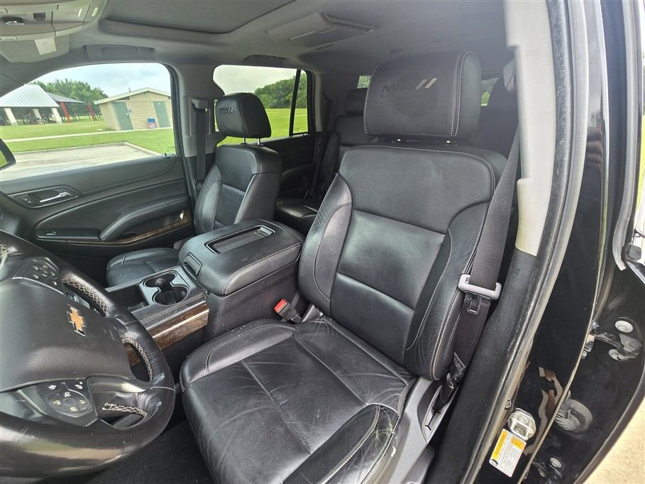 Used 2019 Chevrolet Tahoe LT w/ LT Signature Package AWD/4WD image 11