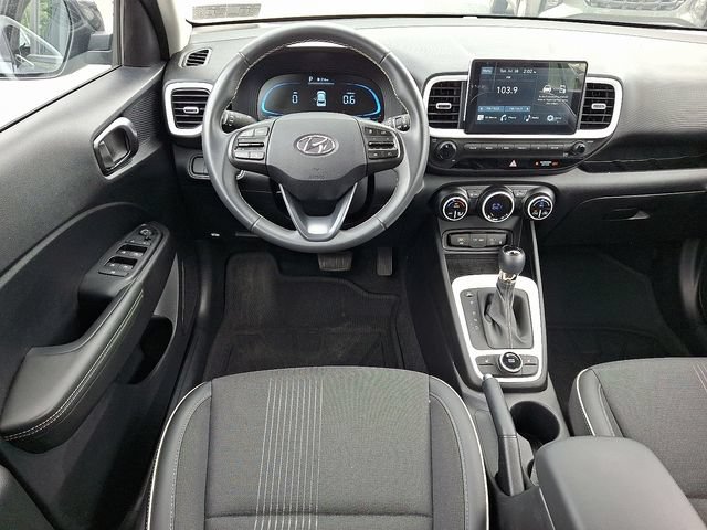 Certified 2026 Hyundai Venue SEL FWD image 11
