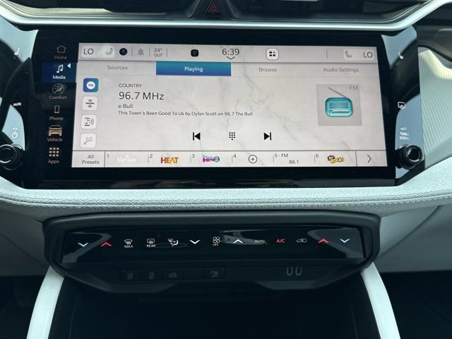 New 2026 Jeep Cherokee Laredo AWD/4WD image 16