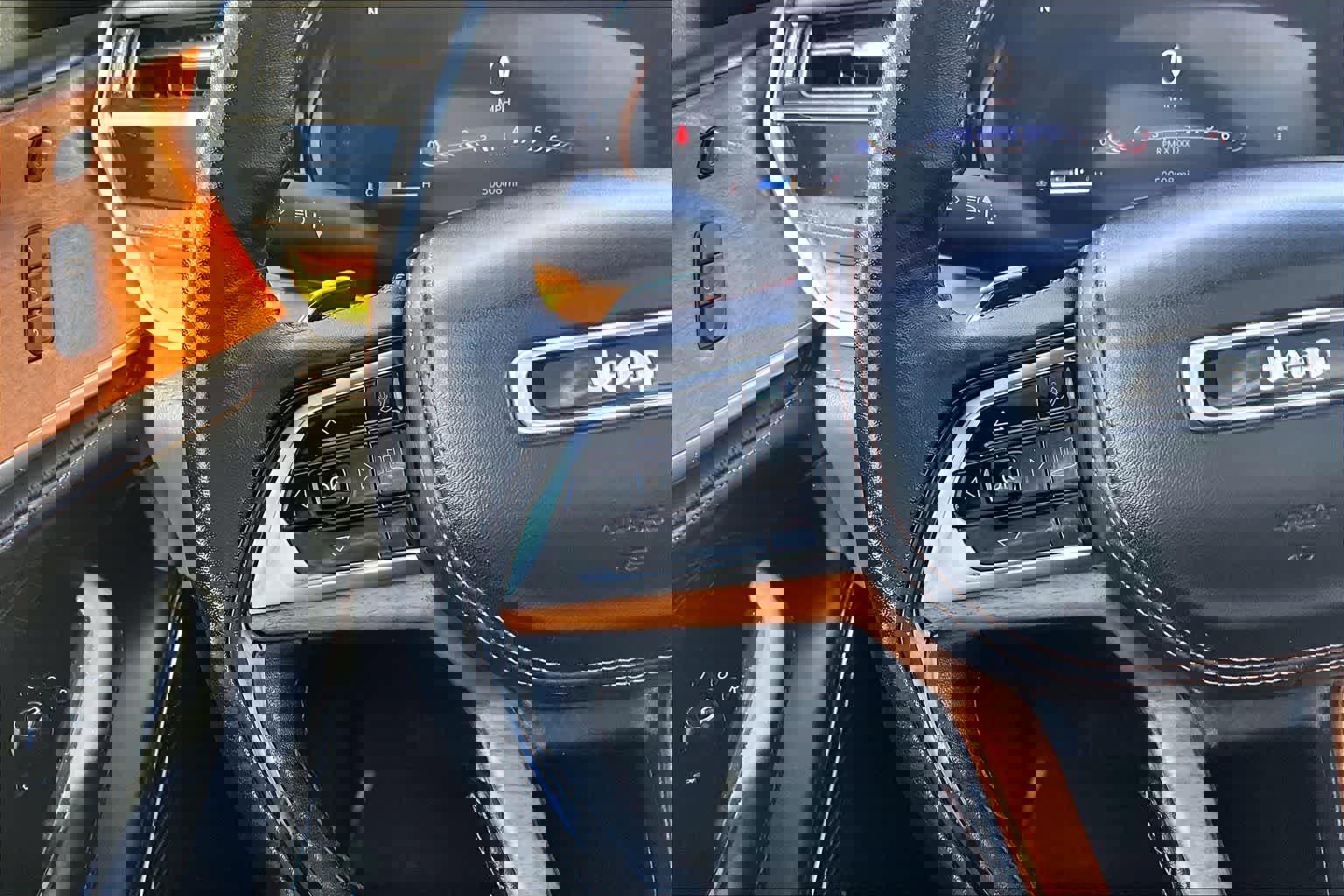 Used 2023 Jeep Grand Cherokee L Summit image 25