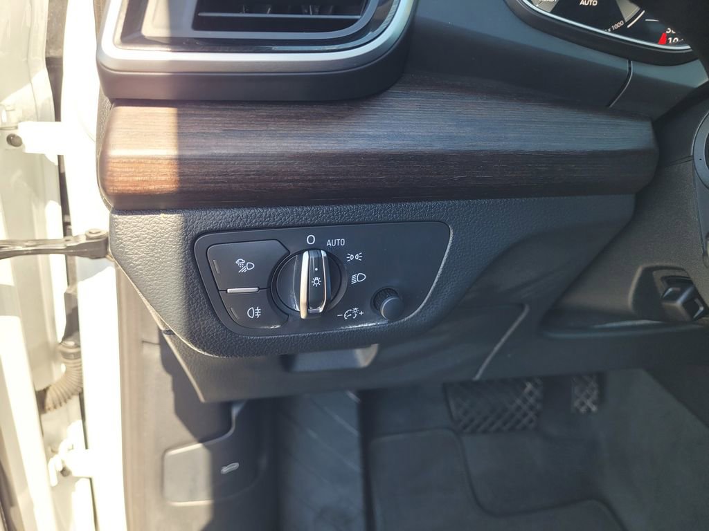 Used 2024 Audi Q5 2.0T Premium Plus AWD/4WD image 25