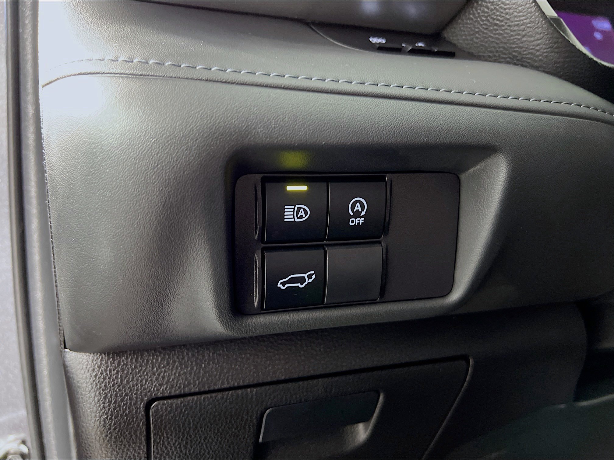 Used 2023 Toyota Highlander XSE AWD/4WD image 10