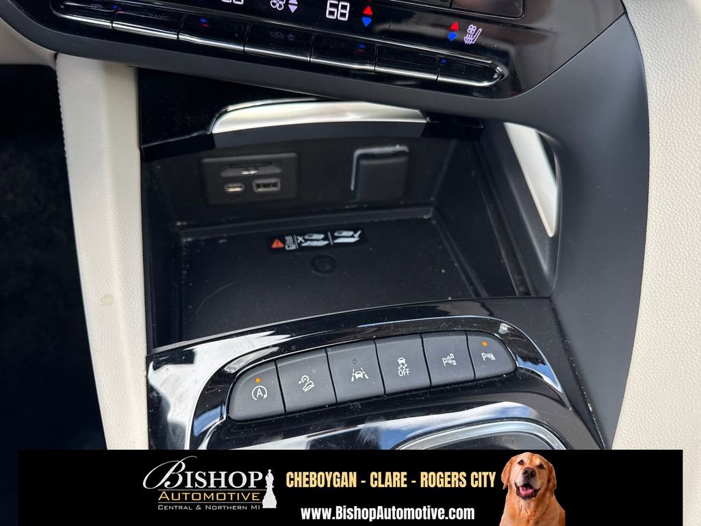 Used 2023 Buick Envision Avenir AWD/4WD image 26