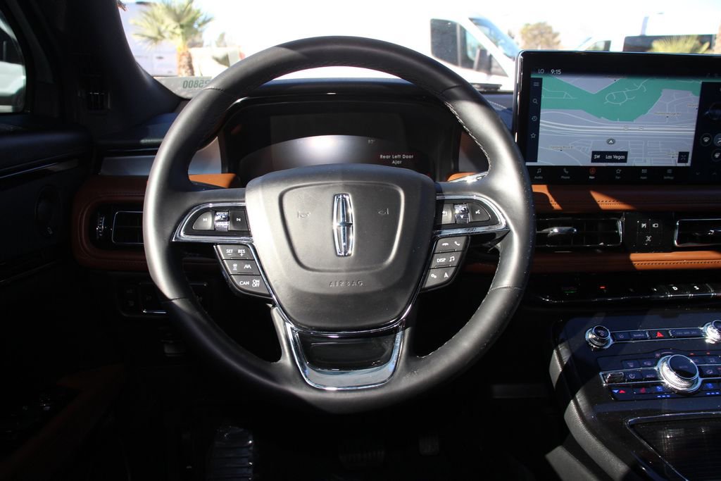 Certified 2023 Lincoln Nautilus Reserve FWD image 10