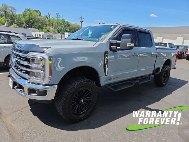 Used 2024 Ford F350 Lariat w/ FX4 Off-Road Package AWD/4WD image 3