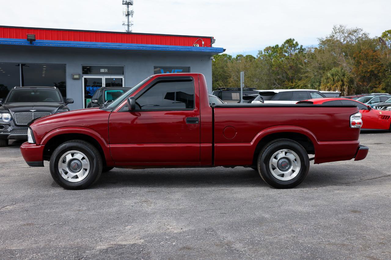 Used 2000 GMC Sonoma SLS w/ SLS Super Spec Pkg 1 image 3