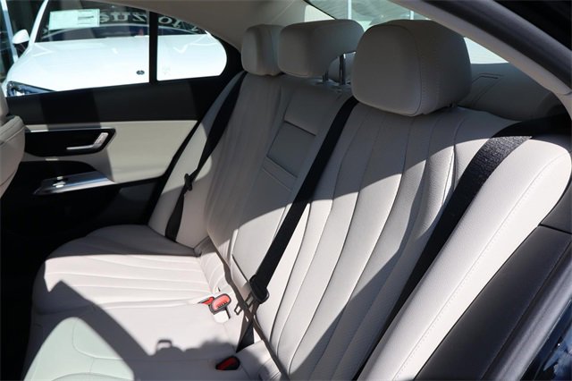 New 2025 Mercedes-Benz E 350 4MATIC Sedan image 5