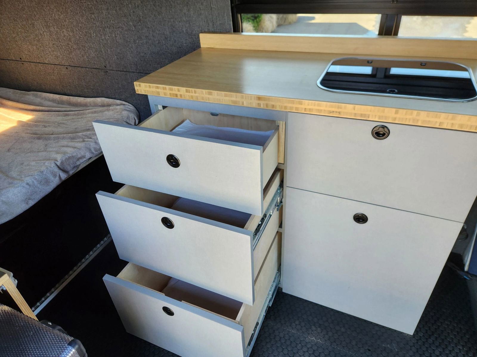 Used 2006 Dodge Sprinter 2500 w/ PWR Convenience Group image 21